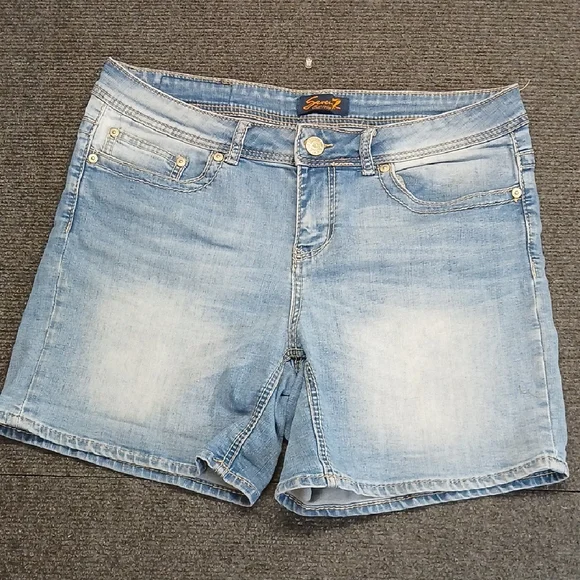 SEVEN 7 Light Blue Denim Women’s Shorts - Stretch Jean Shorts Sz 12 - Picture 1 of 8